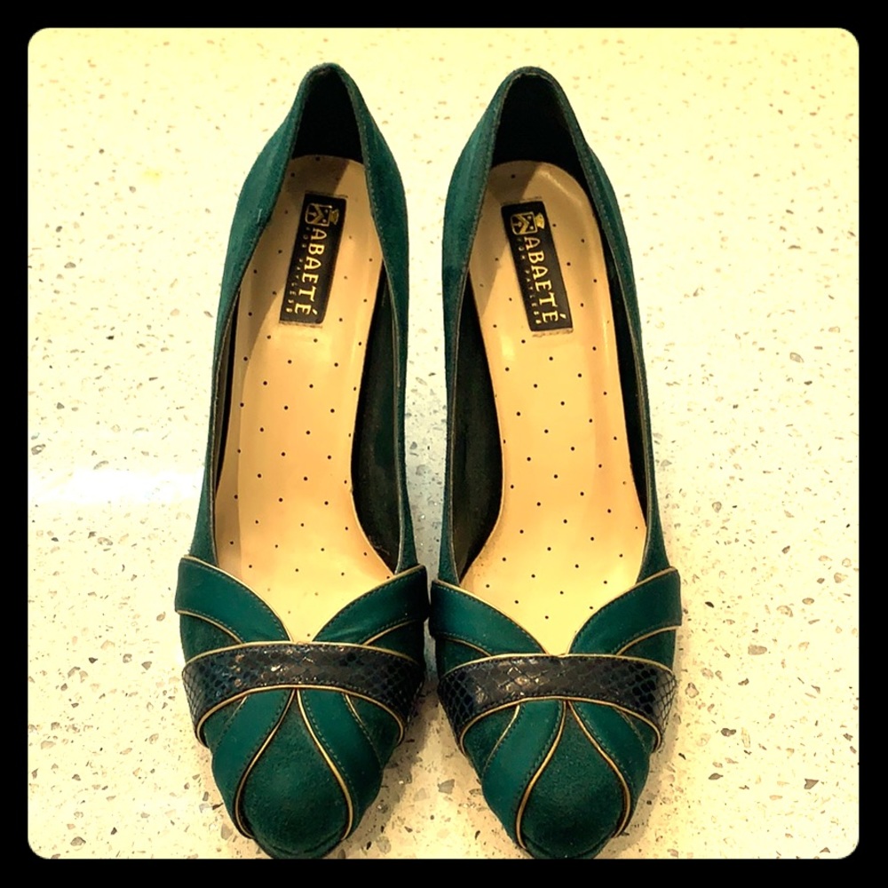Vintage vibe heels